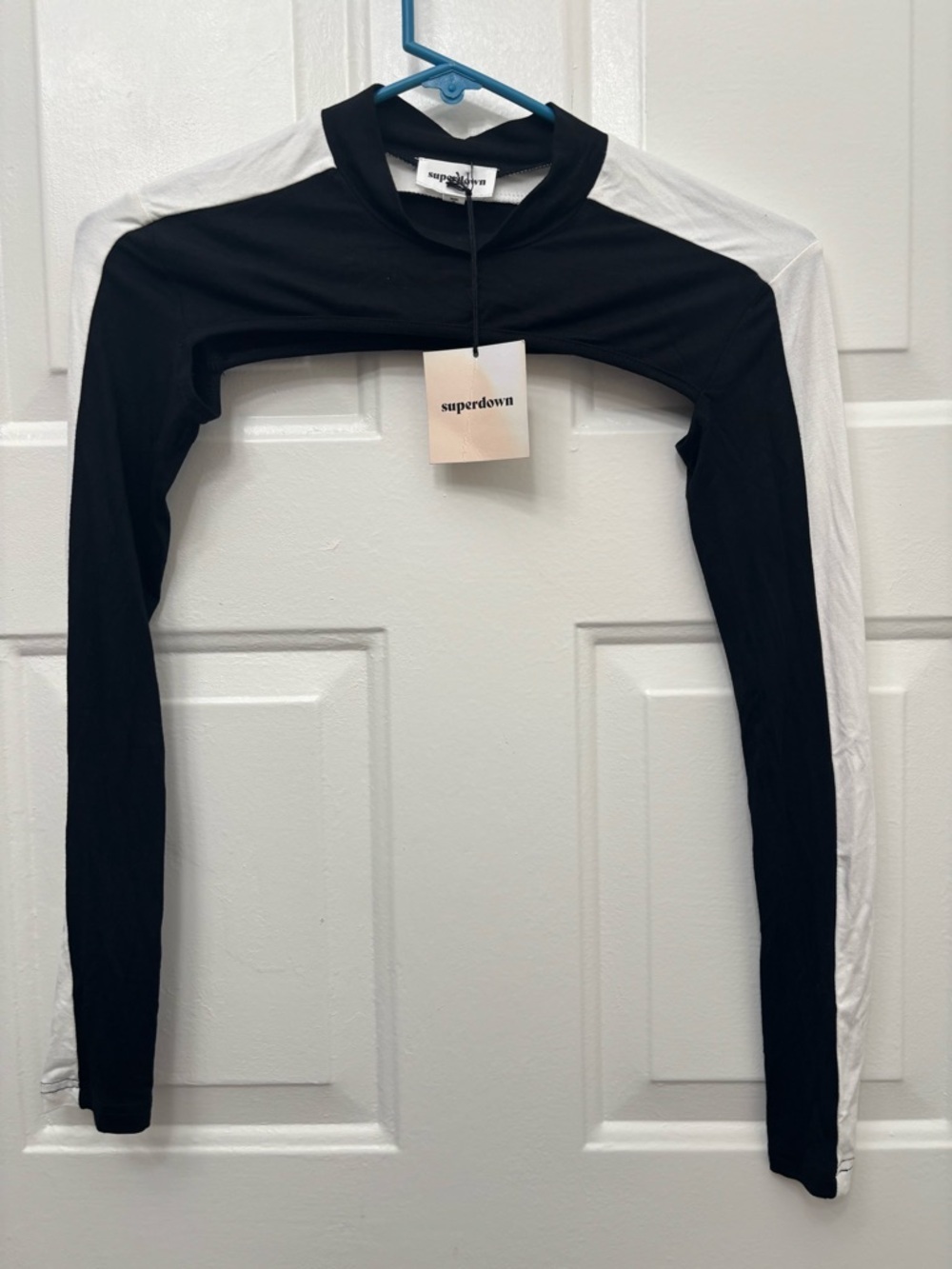 superdown Black & White Long-Sleeve Cropped Bolero Top